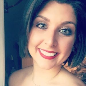 Meet your Posher, Dana